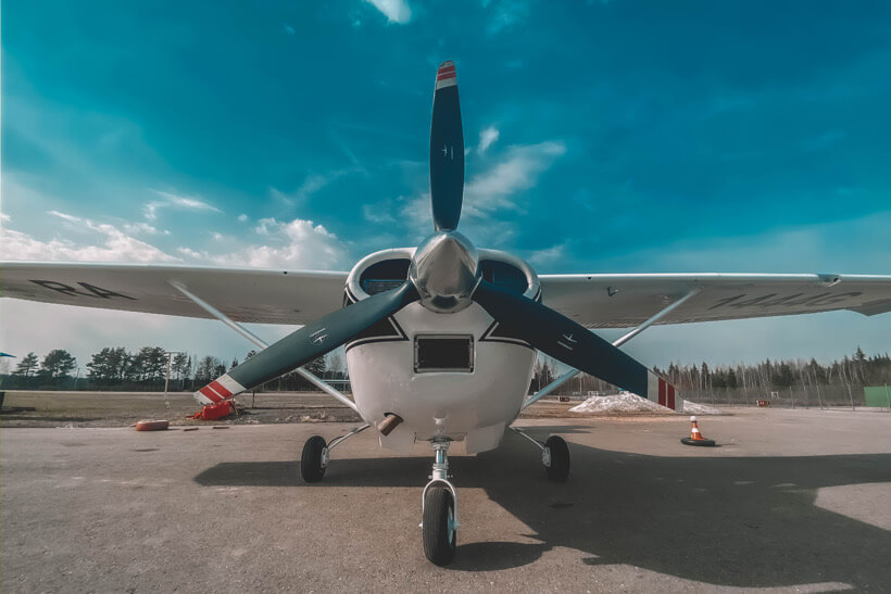 Мастер-класс полет на самолете в подарок0