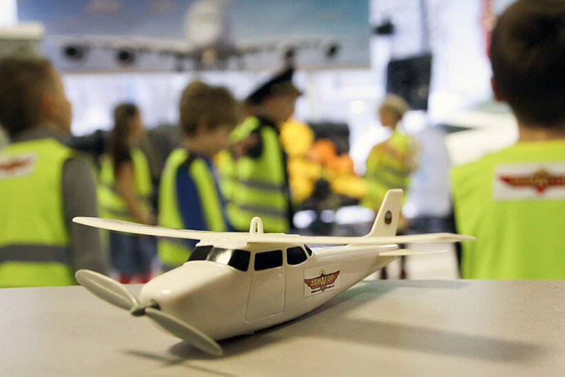 Обучение в лётной школе для детей2