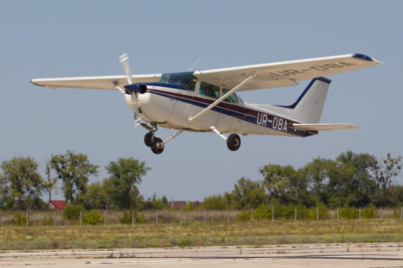 Полет на самолете Cessna 1721