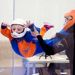 Аэротруба: 13 мин. полёта в будни или 10 мин. в выходные для детей (2 чел.рост до 140 см)