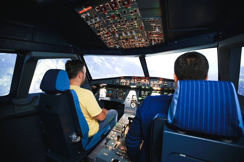 Полёт на авиатренажере самолета Airbus A3202
