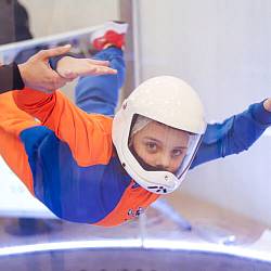 Аэротруба: 4 мин. полёта в будни или 3 мин. в выходные для детей (1 чел., рост до 140 см)