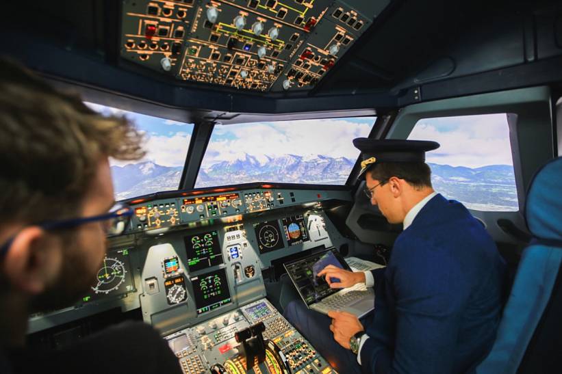 Полёт на авиатренажере самолета Airbus A3201