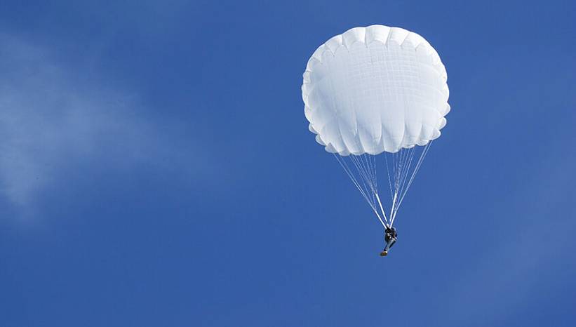 Прыжок с парашютом без инструктора0
