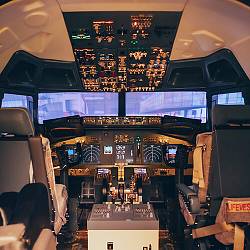 Боинг 737: полет на авиатренажере (60 мин.)